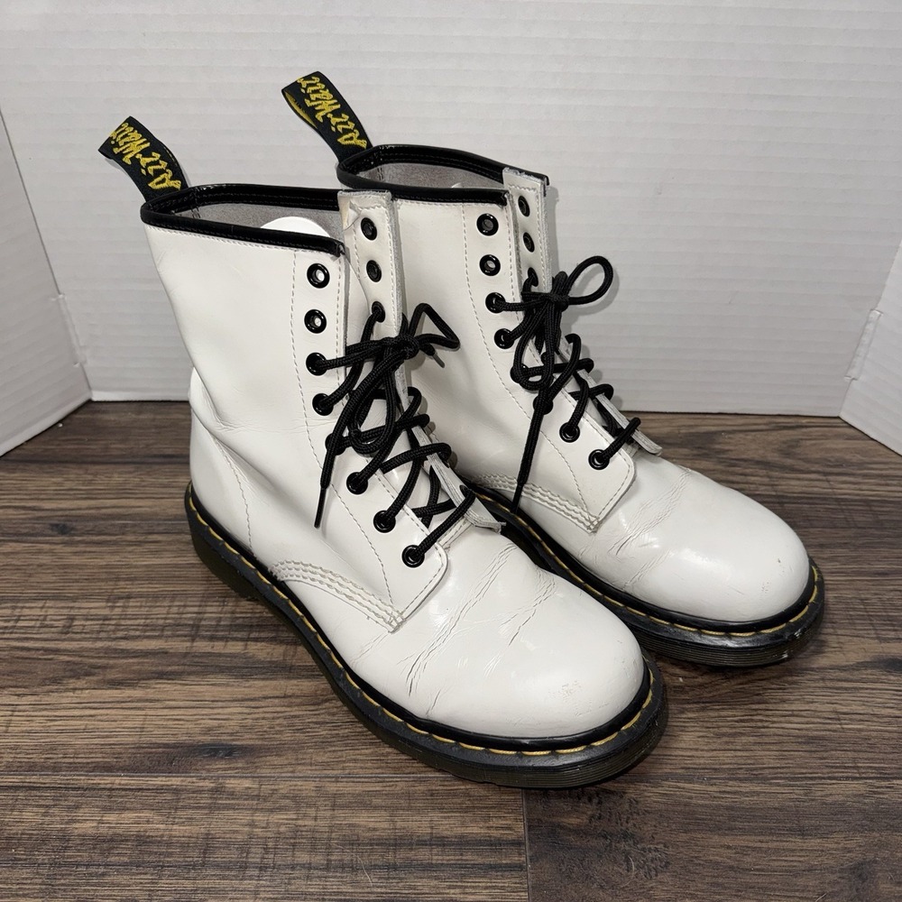 Dr. Martens Boots Leather 8 Eyelets DOCS White Womens Size 9